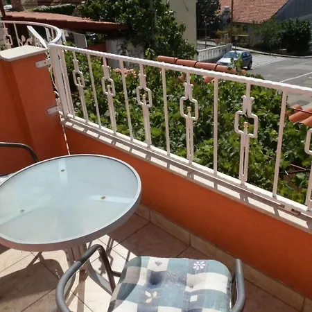 Studio-wohnung In By Interhome