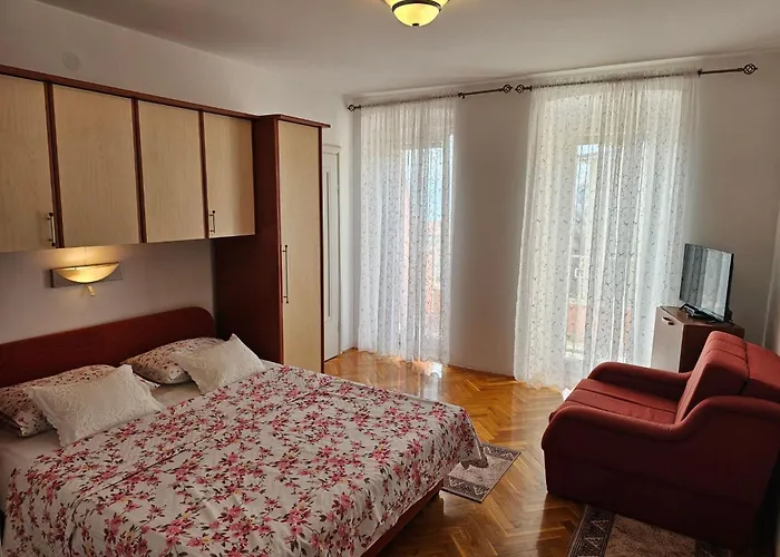 Studio-wohnung In By Interhome