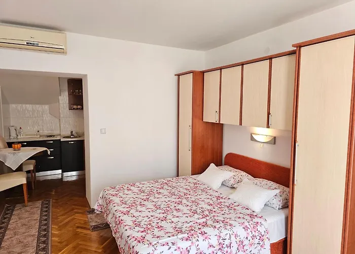 Studio-wohnung In By Interhome Διαμέρισμα *